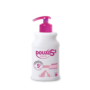 Shampooing Douxo S3 Calm anti-démangeaisons pour chien et chat
